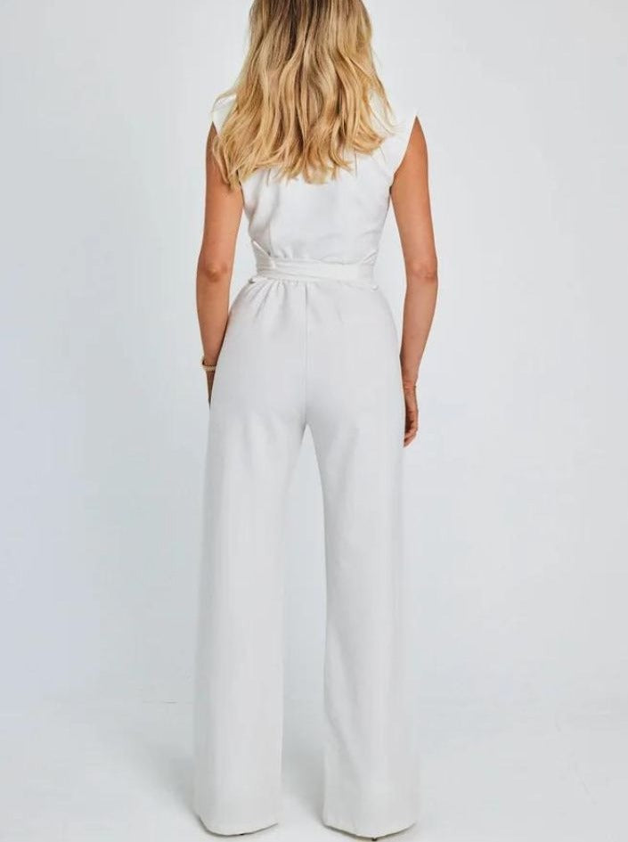 Mouwloze jumpsuit met strik in de taille en wijde pijpen