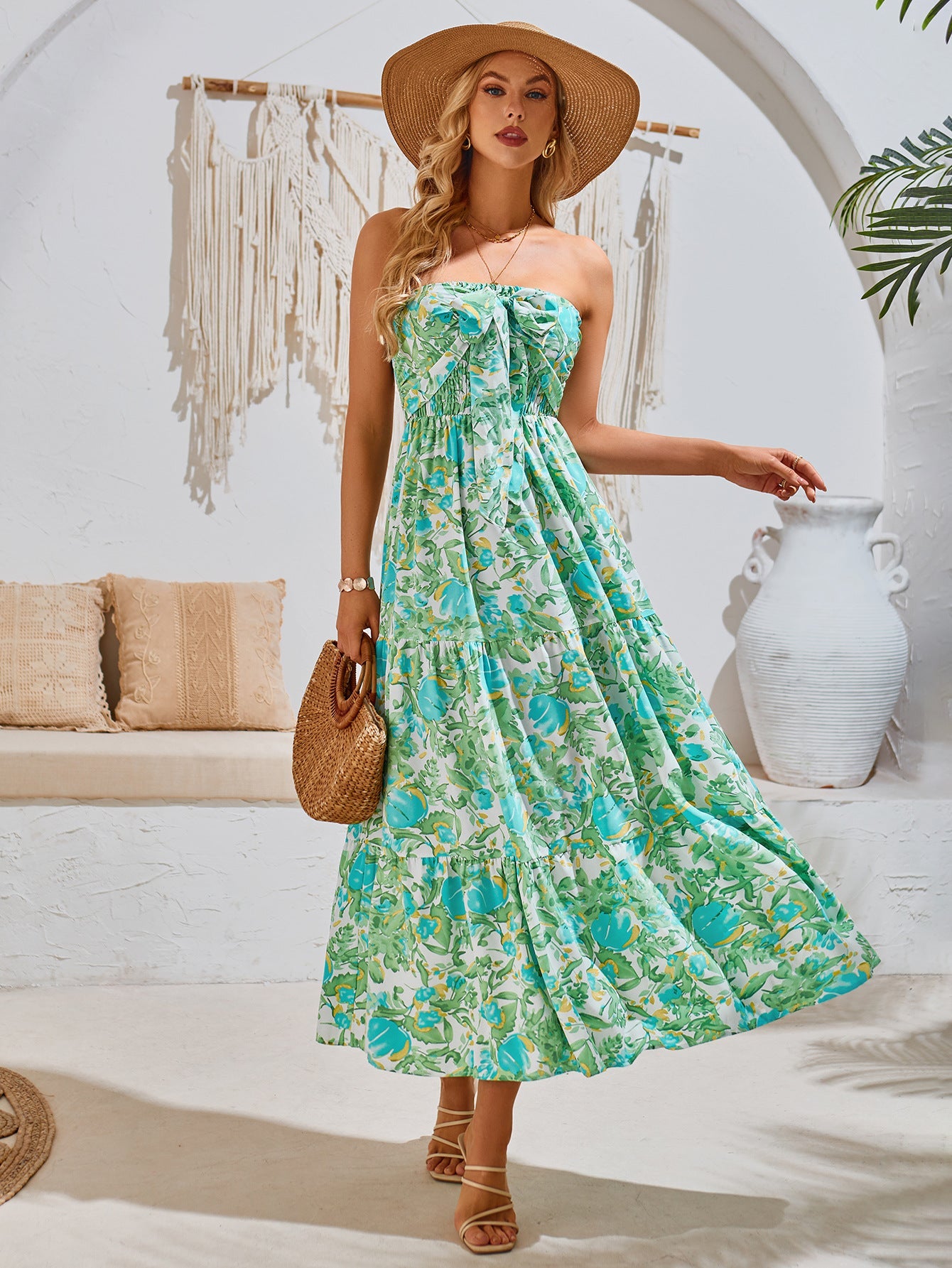 Zomerse halternek maxi-jurk met bloemenprint 