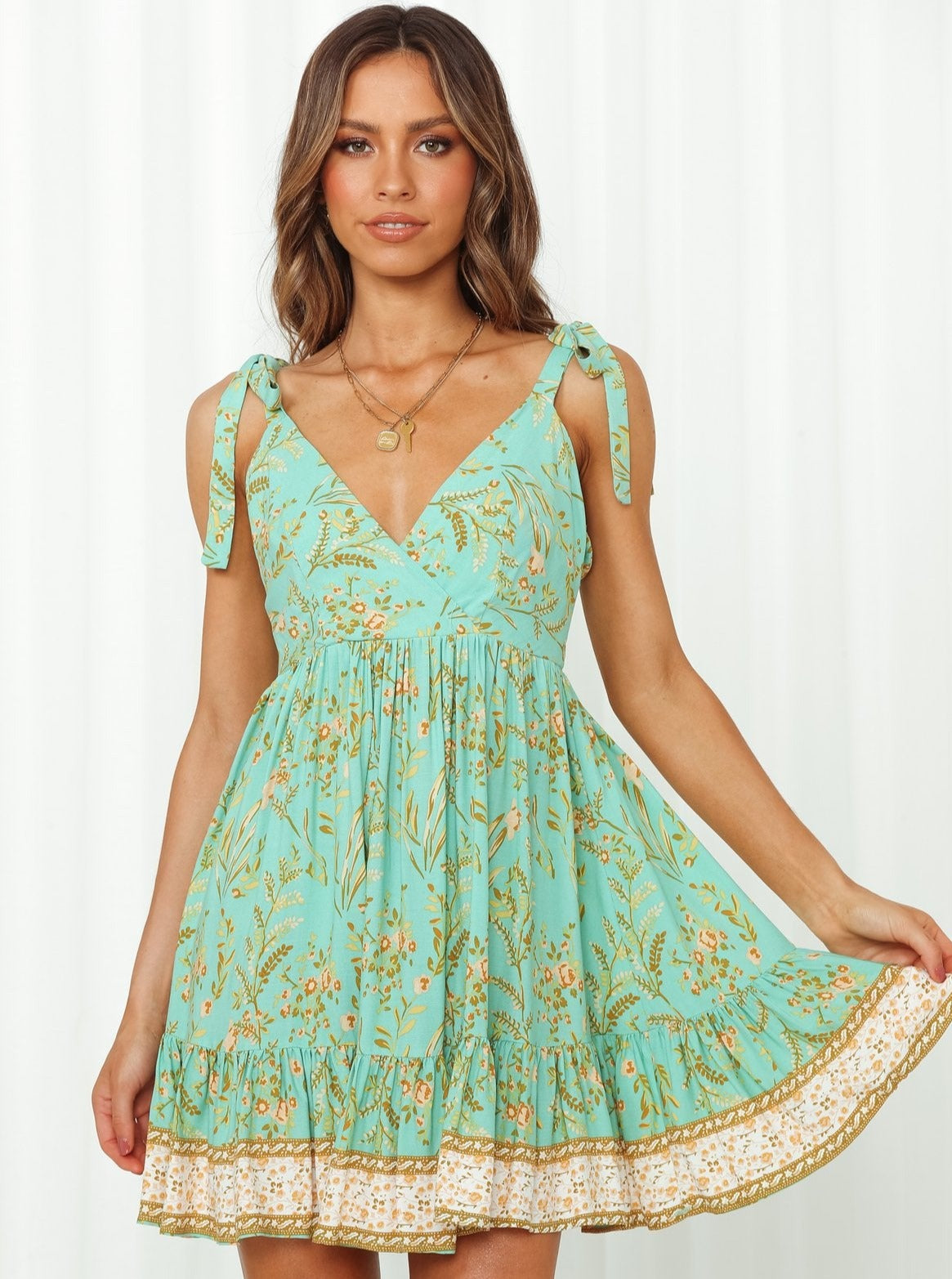 V-hals rugloze Bohemian mini-jurk 