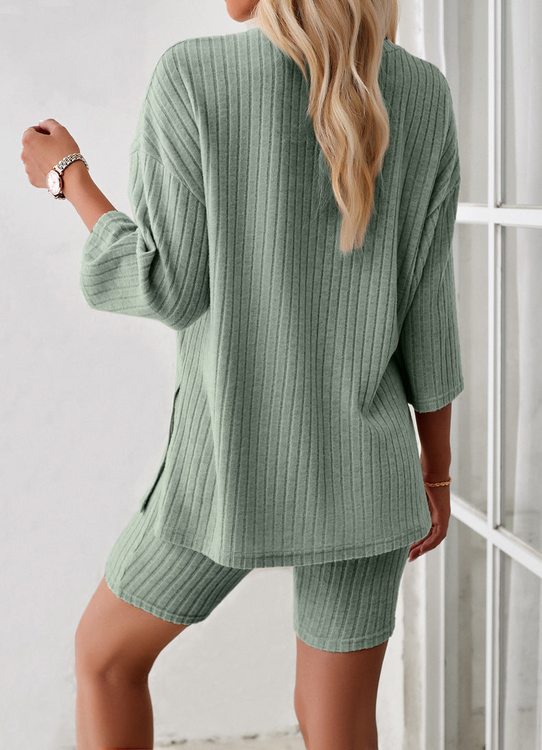 Groene gebreide shirt met lange mouwen en korte broek set 