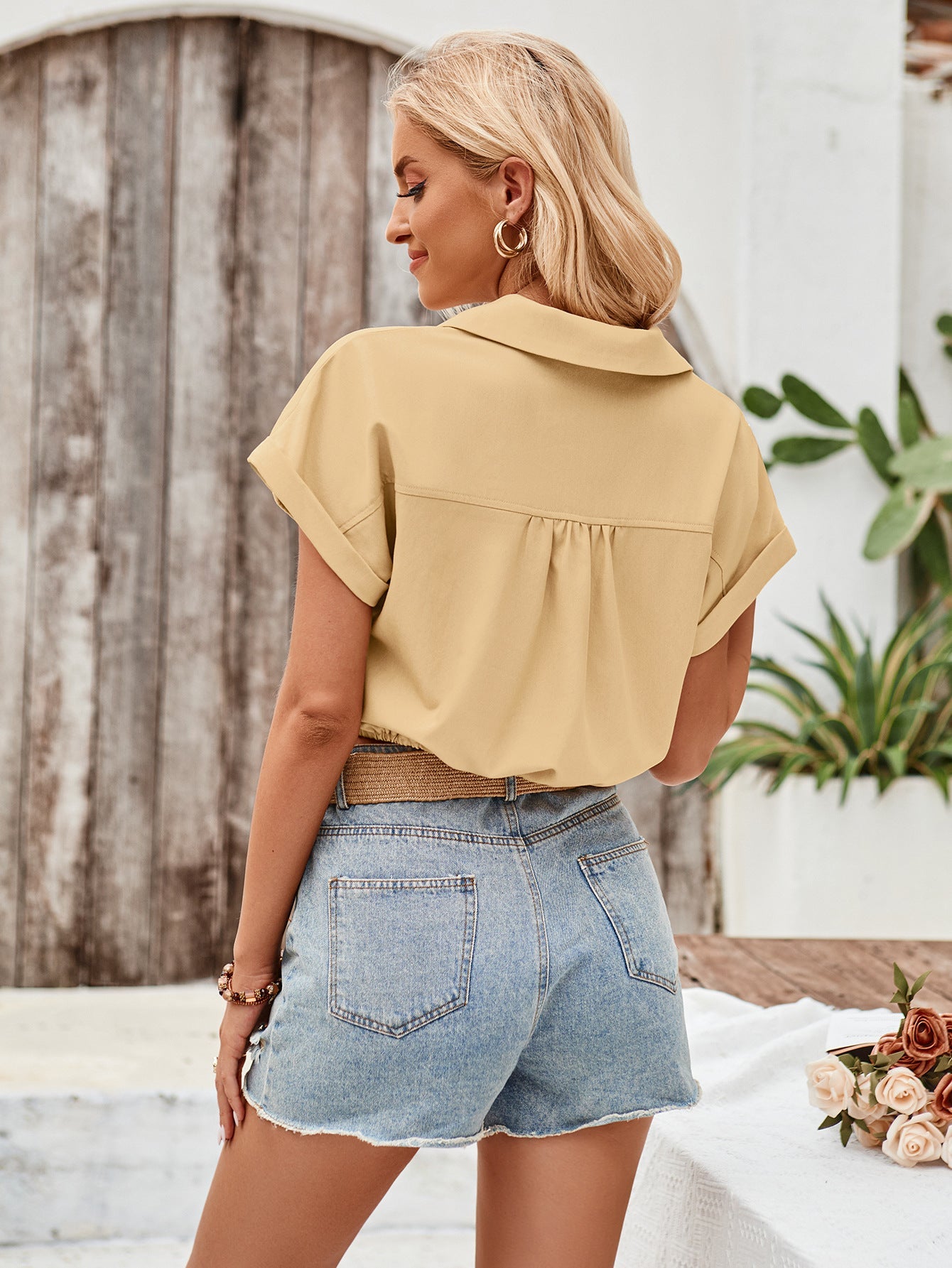 Effen kleur korte mouw button down crop top 